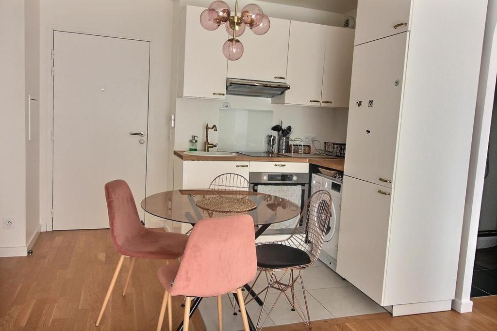 Le Toit Du Montvalerien Suresnes Apartment Bagian luar foto